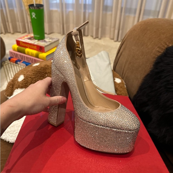 Valentino Garavani tan-go pump with crystals 155mm - Picture 2 of 14